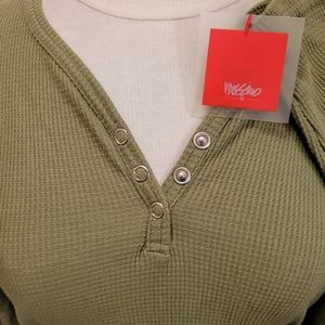Mossimo long sleeve thermal